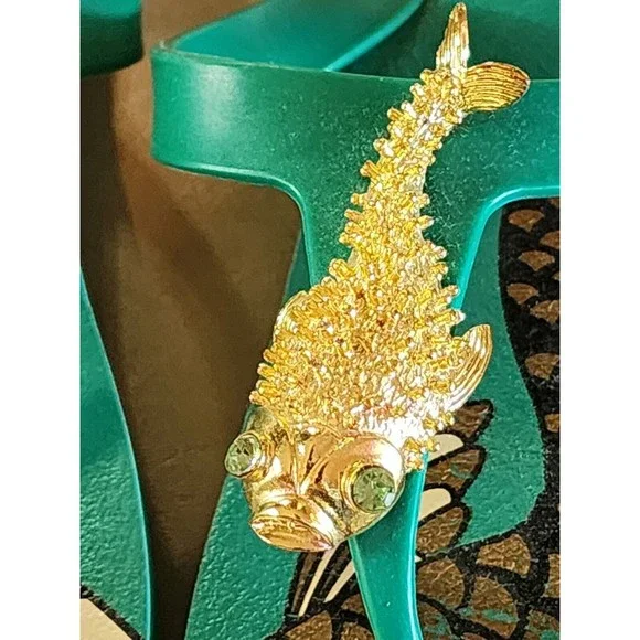 Miss Trish Splash Fish Flip Flops US Size 7 Embellished Green - Picture 4 of 7